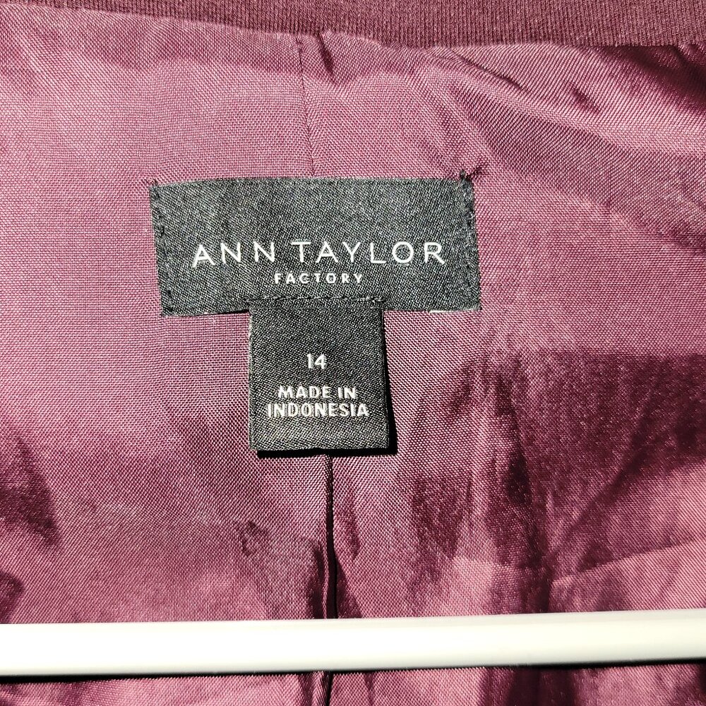 Burgundy suit jacket - Picture 5 of 5